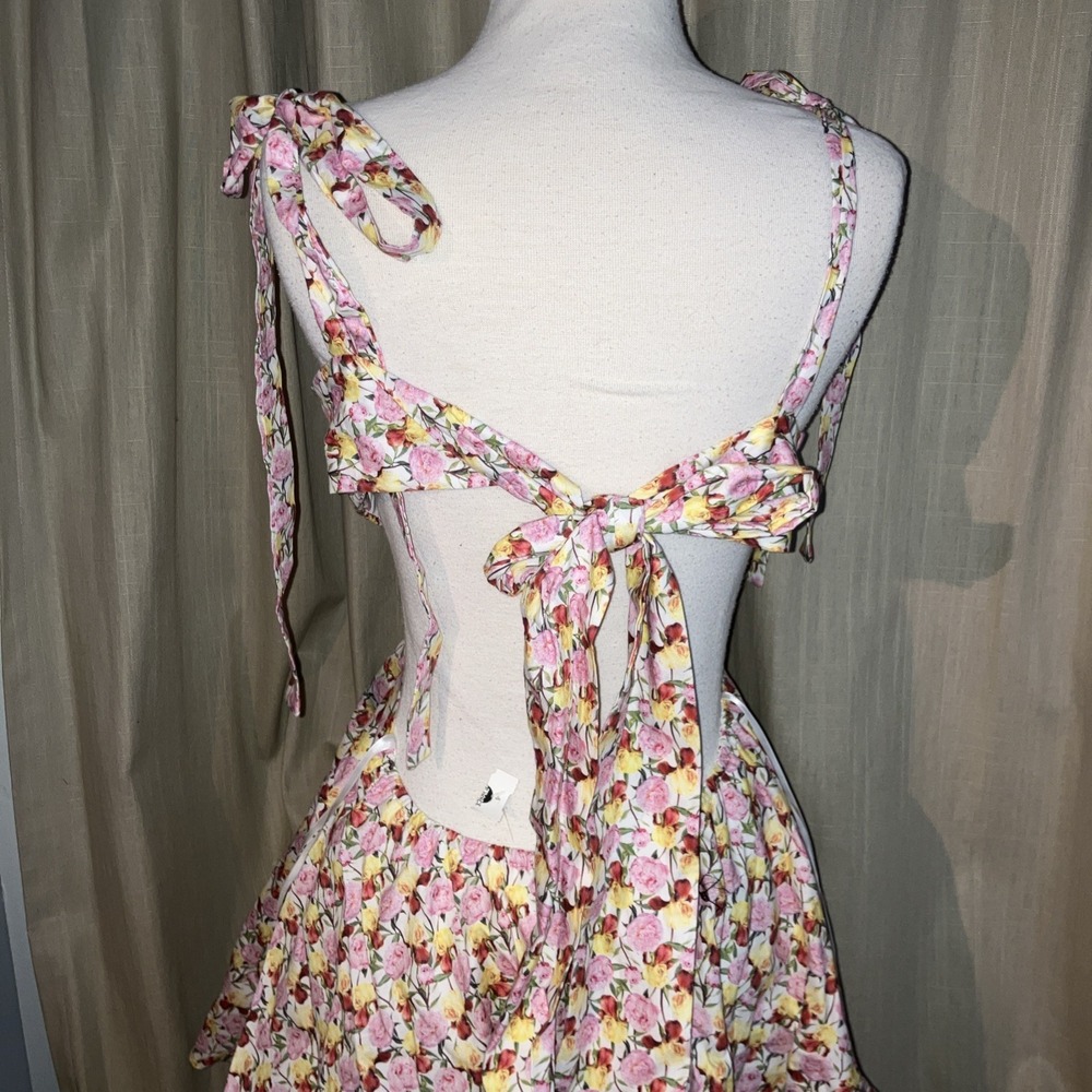 Mabel Gorgeous Floral Cut Out Mini Dress Size L White, Pink, Yellow Flowers - Picture 3 of 16